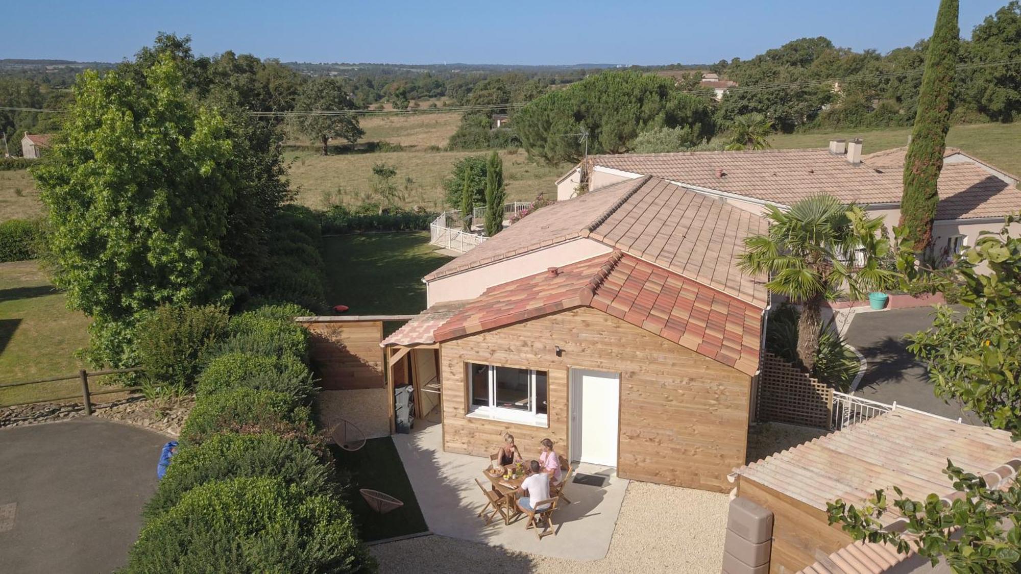 Les Gites De Bellevue Nueil-sous-les-Aubiers Exterior foto